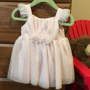 EUC 3-6m pink sparkly dress w flower